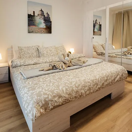 Apartamento Sklenarova With Balcony Bratislava