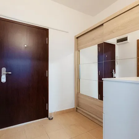 Sklenarova With Balcony Apartamento *