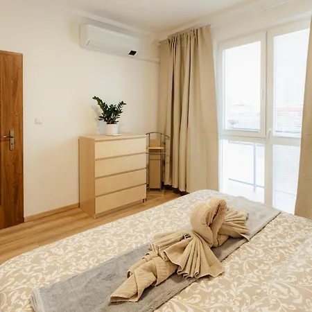 Sklenarova With Balcony Apartment *