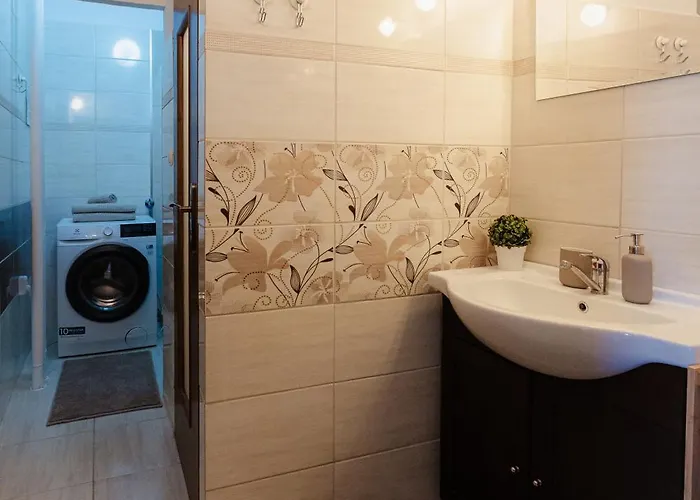 Sklenarova With Balcony Appartement Bratislava