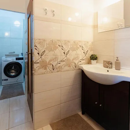 Sklenarova With Balcony Apartament *